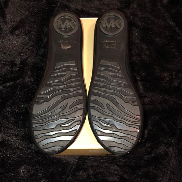Michael Kors Logo Open Toe Jelly Flat - Picture 2 of 7
